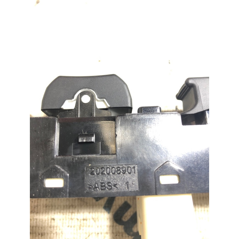 Блок кнопок стеклоподъемников (электрика / кнопки) KIA Sorento UM 2013 2.4 935781U200