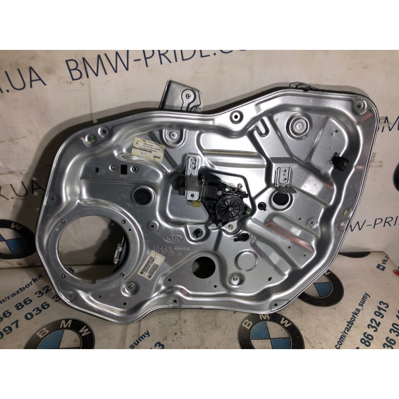 Механізм склопідйомника з мотором (кузов і елементи) KIA Sorento UM 2013 2.4 824021U001