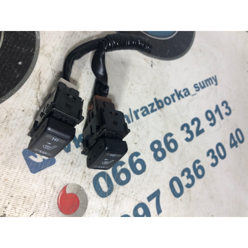 Кнопка подогрева сиденья (электрика / кнопки) Nissan Juke F15 2011 1.6 255001EA0A