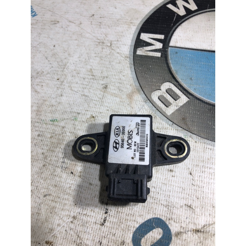 Датчик (электрика / датчики) KIA Sorento UM 2013 2.4 956403e000