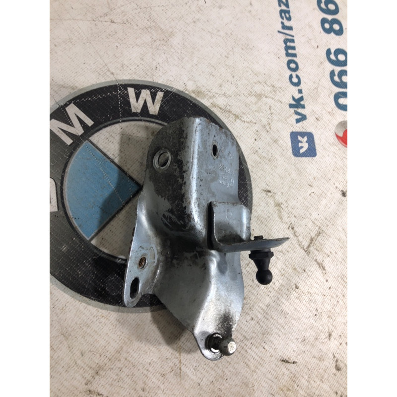 Кронштейн (двигатель и элементы) Volkswagen Touareg 7L 2004 3.2 7l6805888