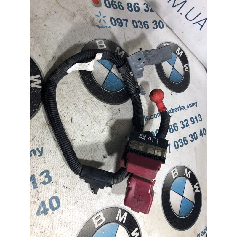 Клемма (электрика) Nissan Juke F15 2011 1.6 241101KL0A