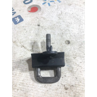 Замок капота