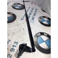 Амортизатор капота