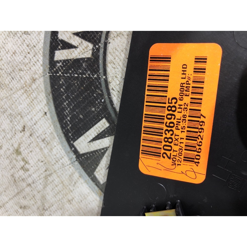 Накладка центральной консоли (салон) CHEVROLET Volt 1 2012 1.4 20836985