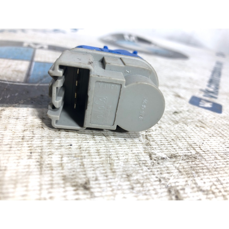 Концевик педали тормоза (электрика / датчики) Ford Focus MK3 8t4t9g854aa