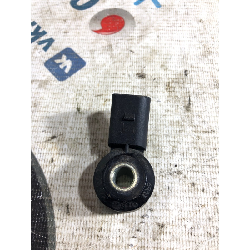 Датчик детонации (электрика двигателя) Volkswagen Jetta MK6 2011 2.0 030905377c