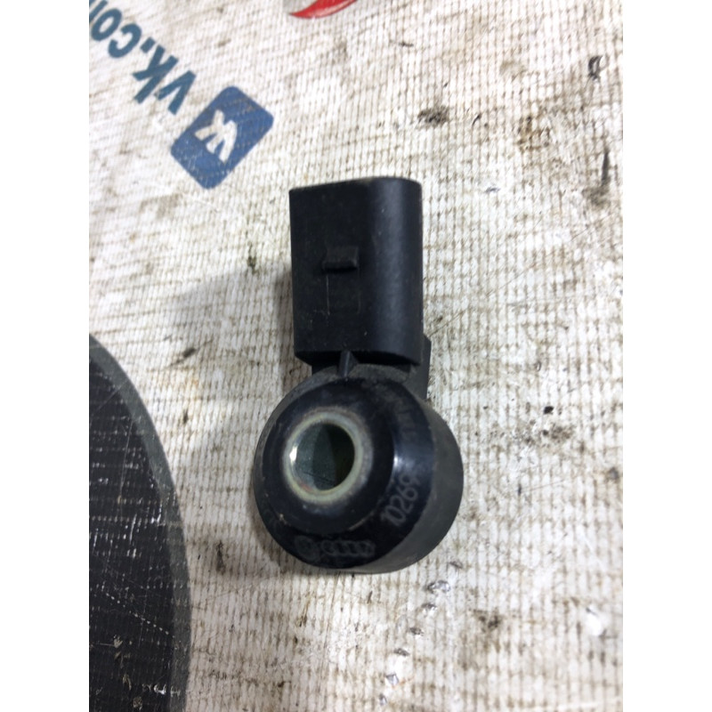 Датчик детонации (электрика двигателя) Volkswagen Jetta MK6 2011 2.0 030905377c