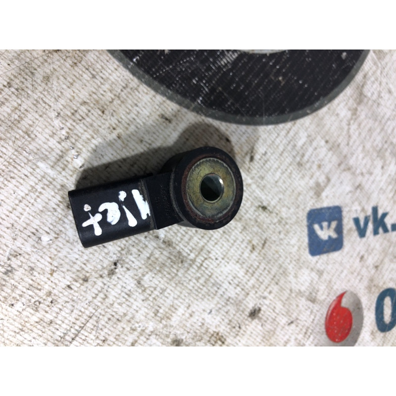 Датчик детонации (электрика двигателя) Volkswagen Jetta MK6 2011 2.0 030905377c