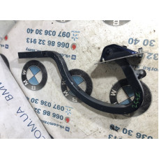 Петля багажника