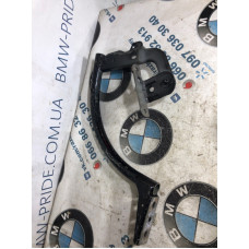 Петля багажника