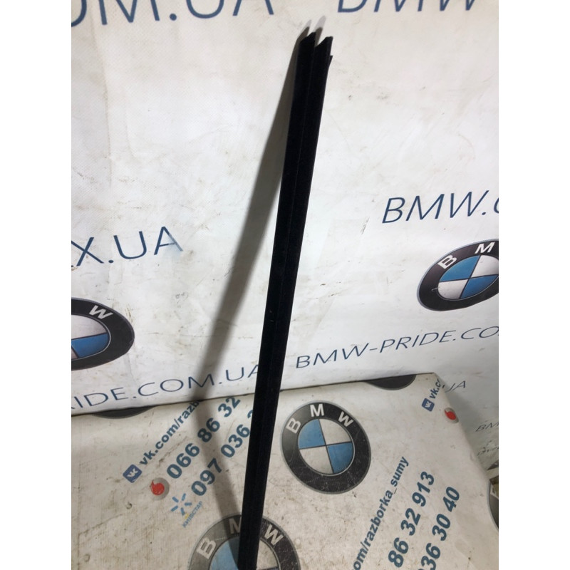 Молдинг стекла внутренний (наружные элементы кузова) FORD Focus MK3 2015 2.0 CV6Z-5825861-A