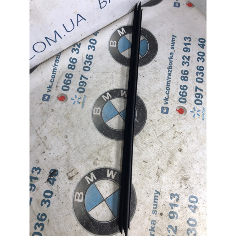 Молдинг стекла внутренний (наружные элементы кузова) FORD Focus MK3 2015 2.0 CV6Z-5825861-A