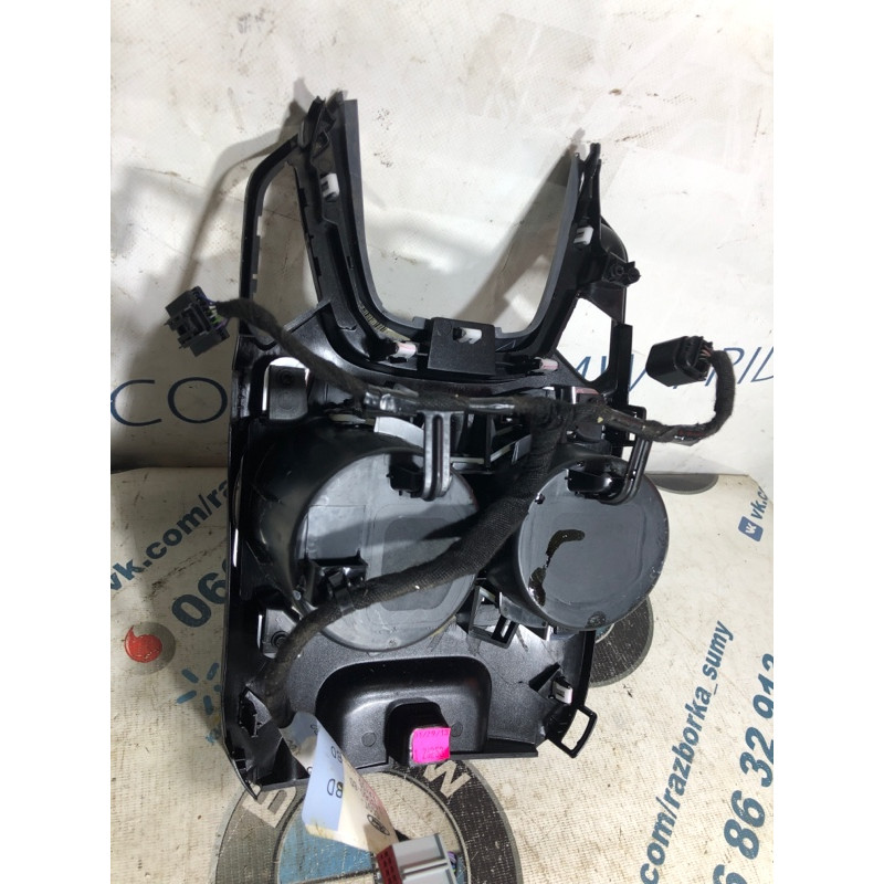 Подстаканник (салон) FORD Fusion MK5 2013 2.0 ds73f13560