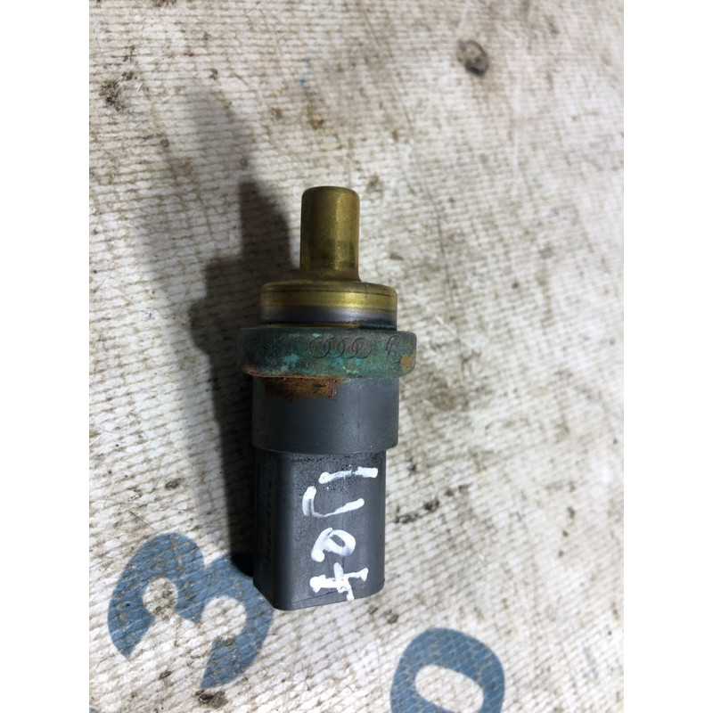 Датчик температуры (электрика / датчики) Volkswagen Jetta MK6 2011 2.0 06a919501a