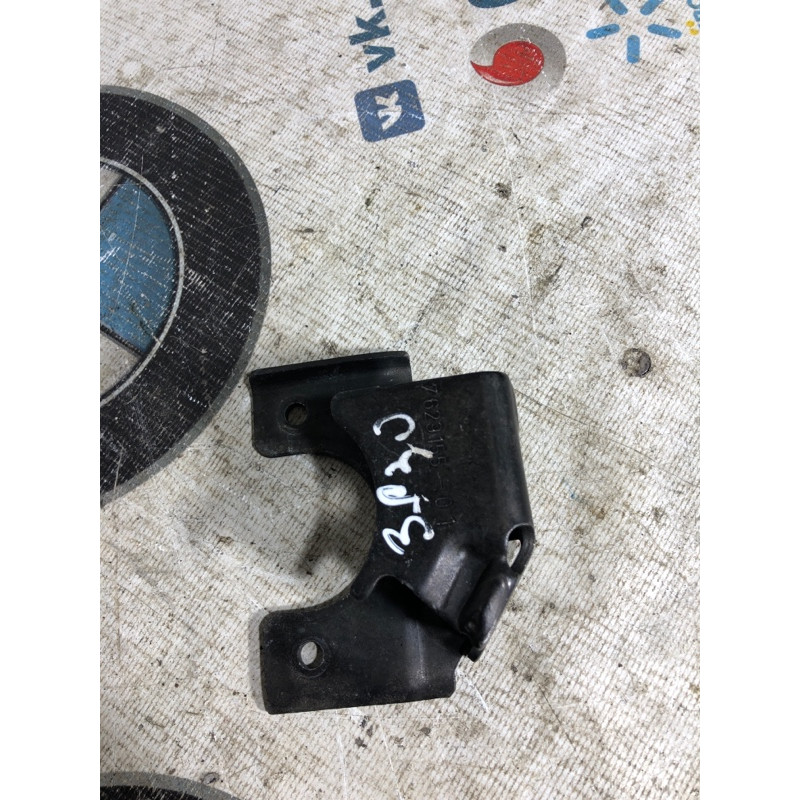 Кронштейн ТНВД (кронштейни двигуна) BMW 3-series F30 2013 N26B20 13517629155
