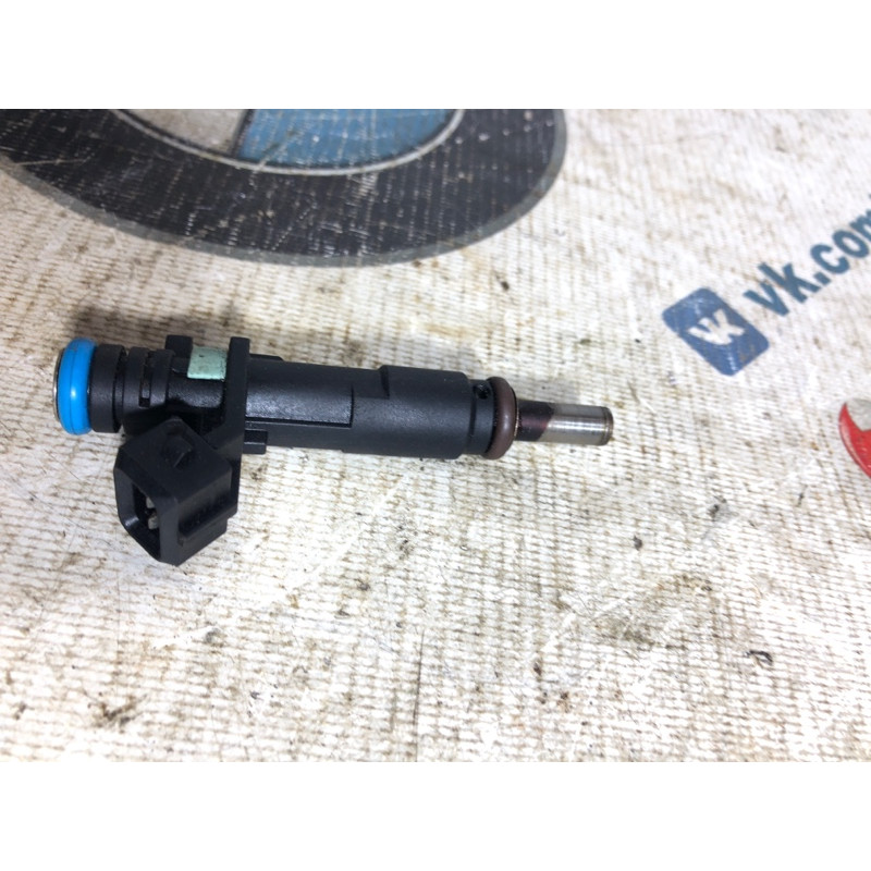 Форсунка топливная (топливная система) CHEVROLET Cruze J300 2012 1.8 55570284