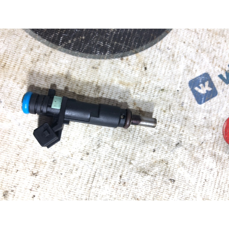 Форсунка топливная (топливная система) CHEVROLET Cruze J300 2012 1.8 55570284