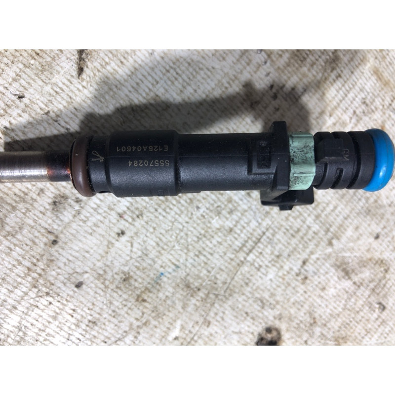 Форсунка топливная (топливная система) CHEVROLET Cruze J300 2012 1.8 55570284