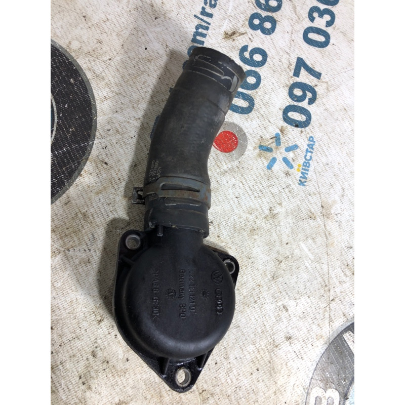 Корпус термостата (система охлаждения) Volkswagen Touareg 7L 022121121d