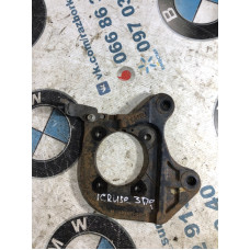 Кронштейн ступицы