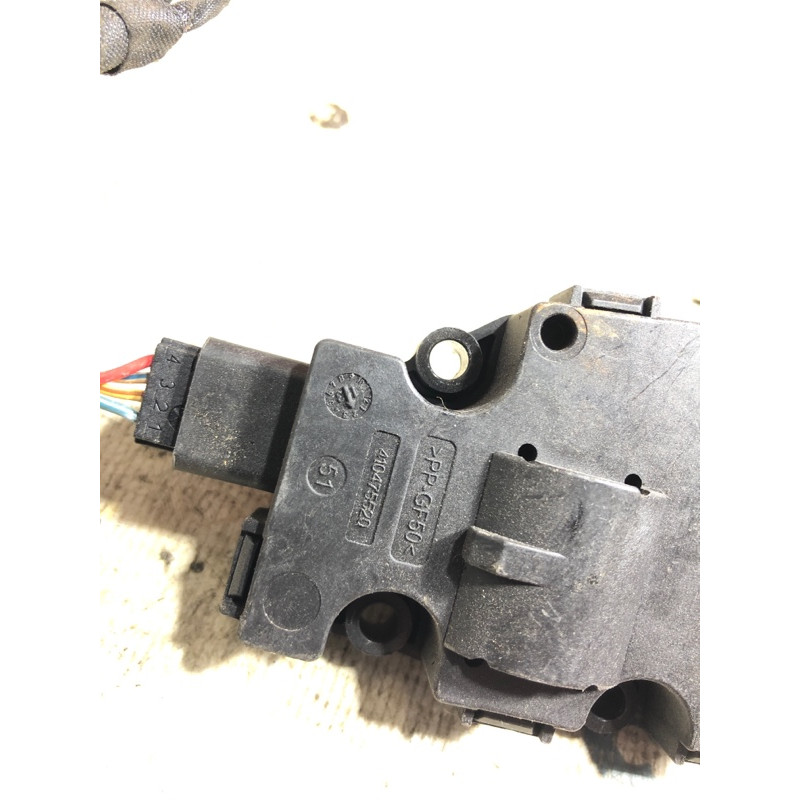 Привод заслонки отопителя (отопление и кондиционирование) BMW 3-series F30 2013 N26B20 t1015556h