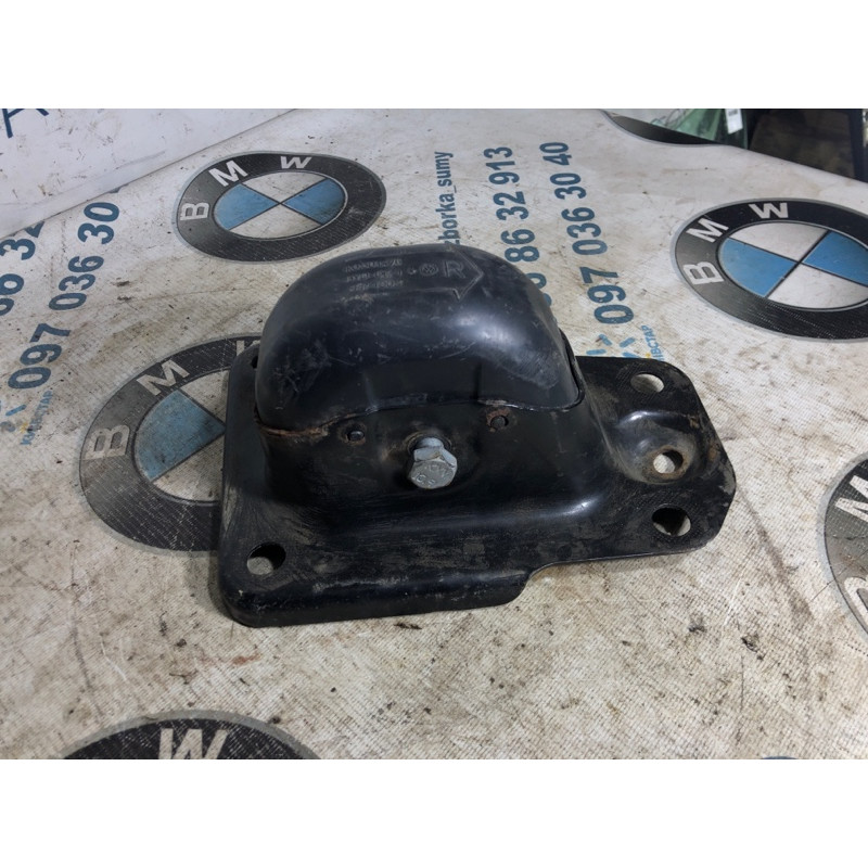 Кронштейн (двигун та елементи) Volkswagen Passat B7 2013 2.5 1k0501476