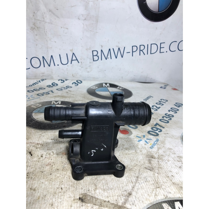 Фланец (система охлаждения) FORD Fusion MK5 2013 2.0 cj5e8k556ab