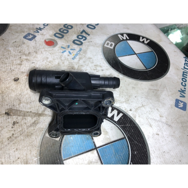 Фланец (система охлаждения) FORD Fusion MK5 2013 2.0 cj5e8k556ab