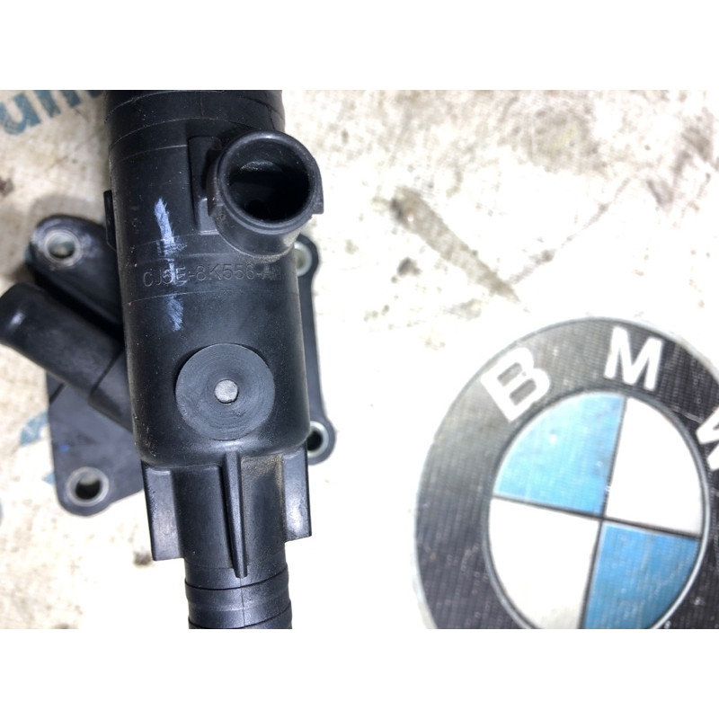 Фланец (система охлаждения) FORD Fusion MK5 2013 2.0 cj5e8k556ab