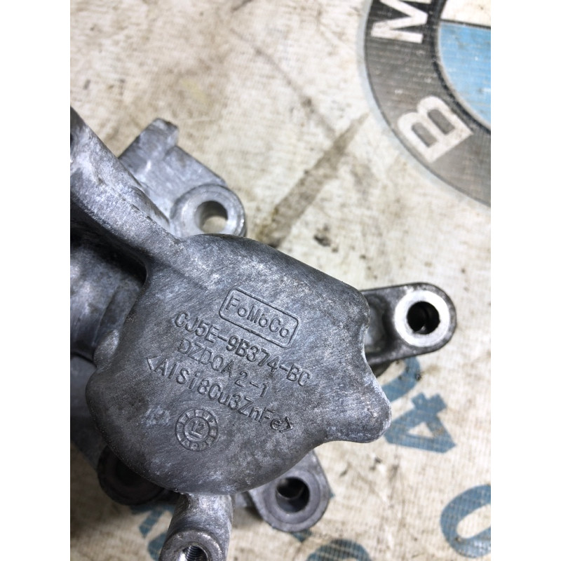 Кронштейн ТНВД (кронштейны двигателя) FORD Fusion MK5 2013 2.0 cj5e9b374bc