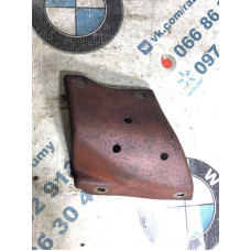 Кронштейн глушителя