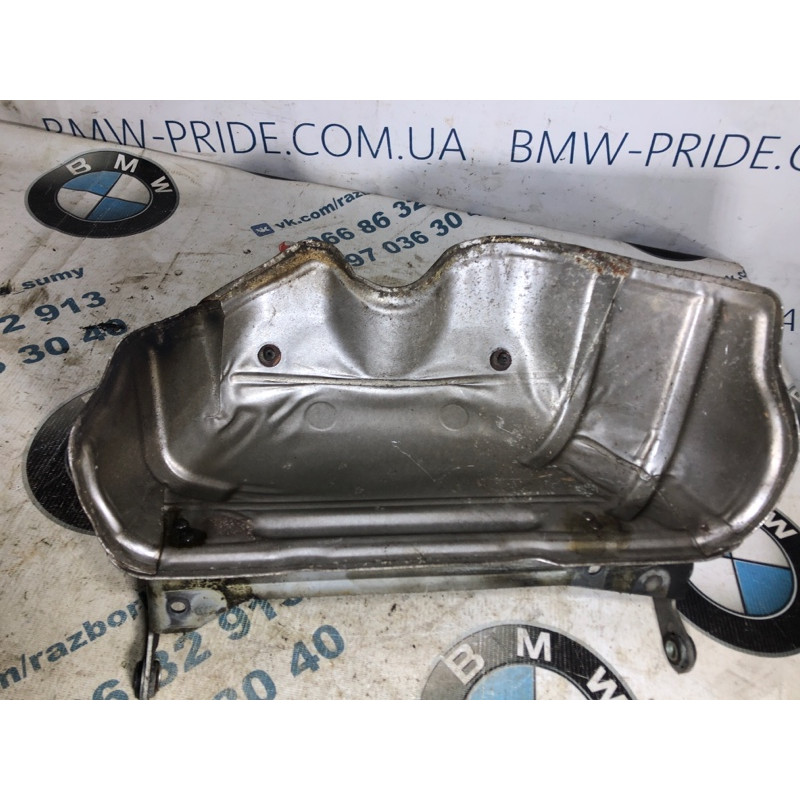 Кожух выпускного коллектора (выпускная система) Volkswagen Touareg 7L 2004 3.2 022253035l