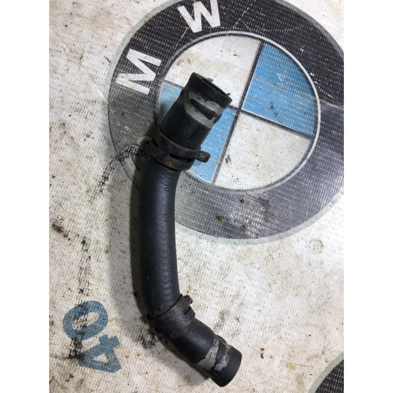 Патрубок (система охлаждения) Volkswagen Touareg 7L 2004 3.2 7L0121058A