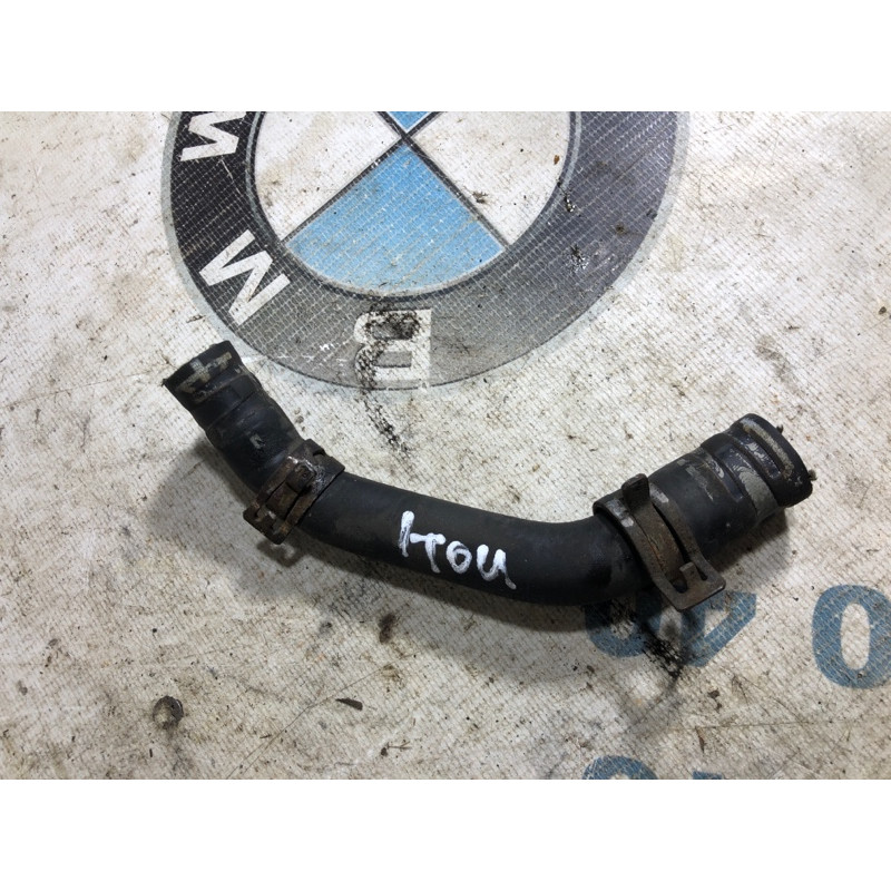 Патрубок (система охлаждения) Volkswagen Touareg 7L 2004 3.2 7L0121058A