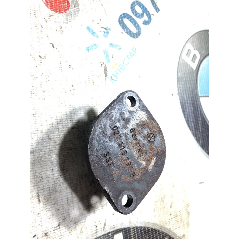 Крышка двигателя (двигатель и элементы) Volkswagen Touareg 7L 2004 3.2 021115185B