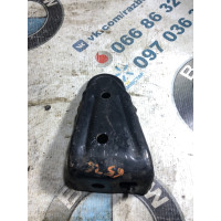 Кронштейн підрамника