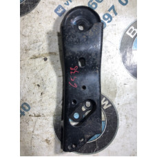 Кронштейн подрамника