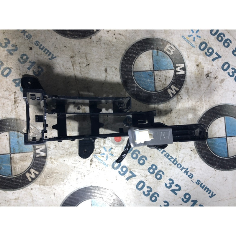 Кронштейн блока управления двигателем (кузов и элементы) Subaru Forester SJ 2016 2.5 88283fj100