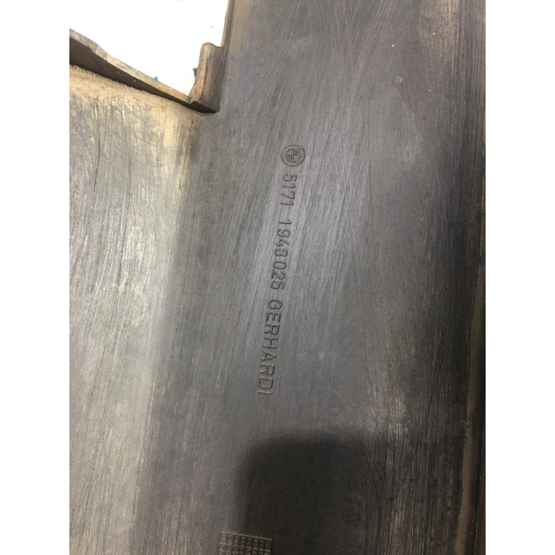 Накладка на поріг (кузов і елементи) BMW 7-series E32 1990 M70b50 51711948025