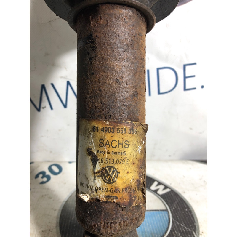 Амортизатор (подвеска) Volkswagen Touareg 7L 2004 3.2 7l6513029e
