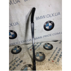 Поводок дворника