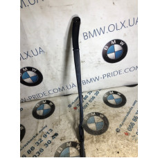 Поводок дворника