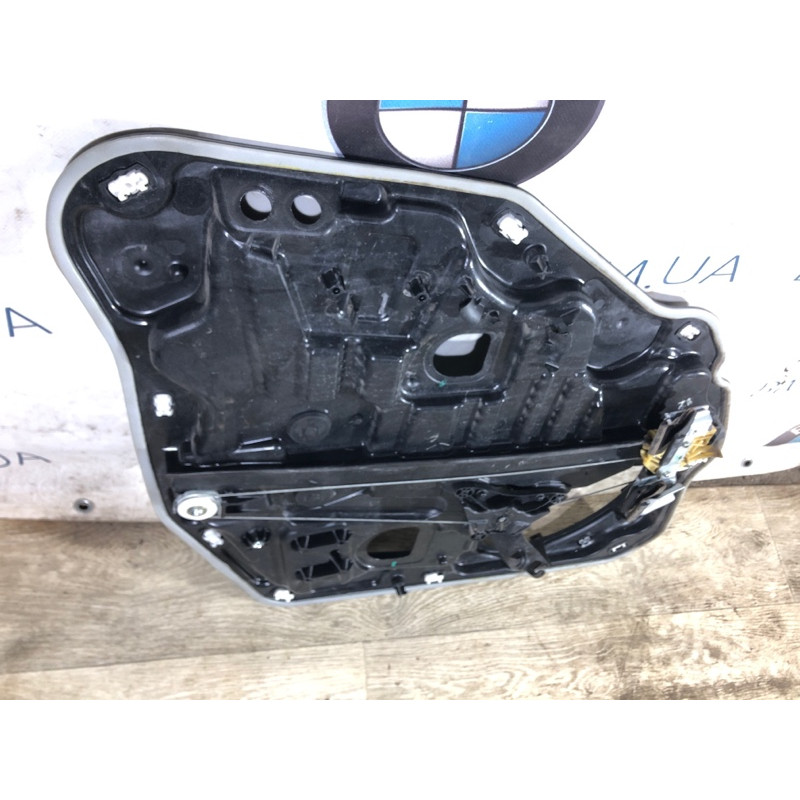 Механизм стеклоподъемника с мотором (кузов и элементы) Jeep Renegade BU 2016 2.4 68268760AA