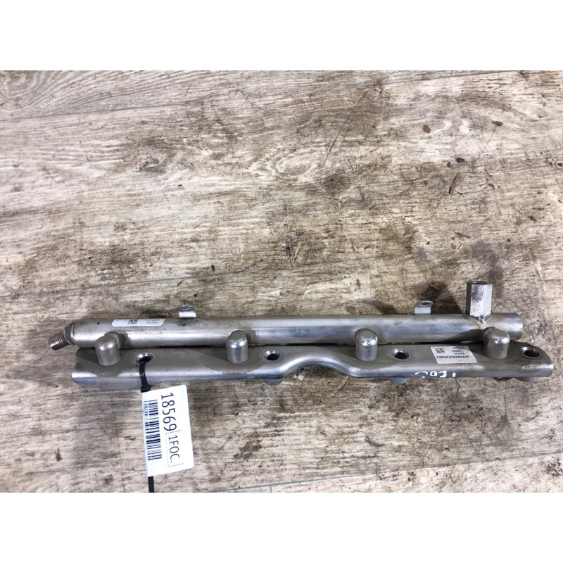 Топливная рампа (топливная система) FORD Focus MK3 2015 2.0 cm5e9h487al