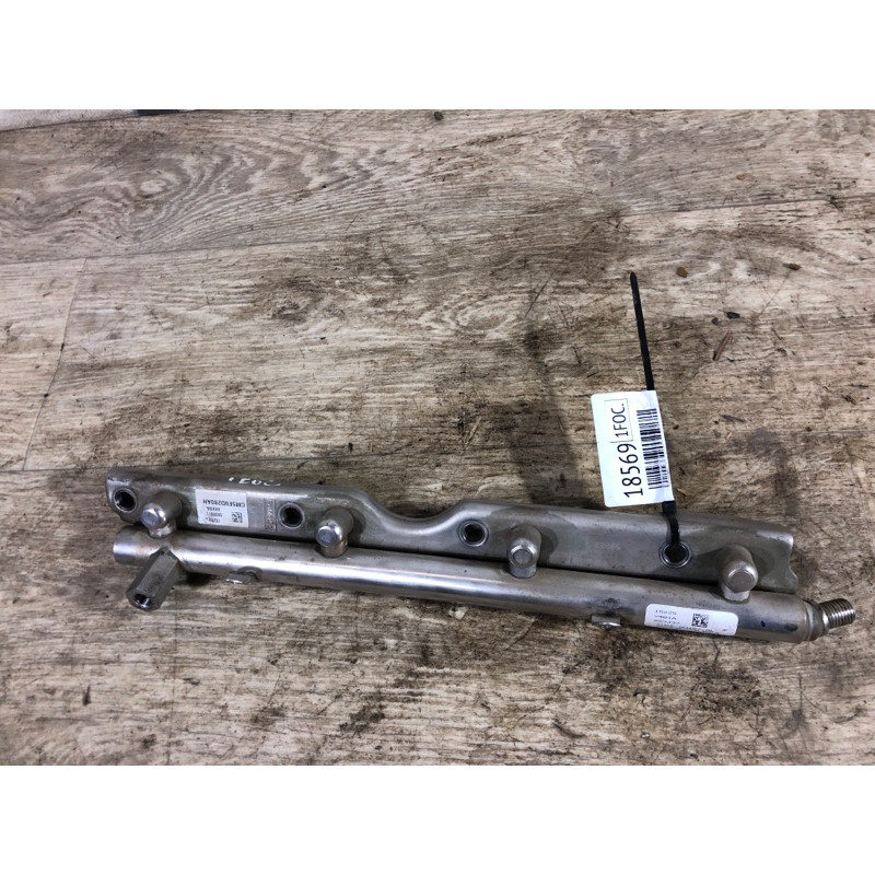 Топливная рампа (топливная система) FORD Focus MK3 2015 2.0 cm5e9h487al