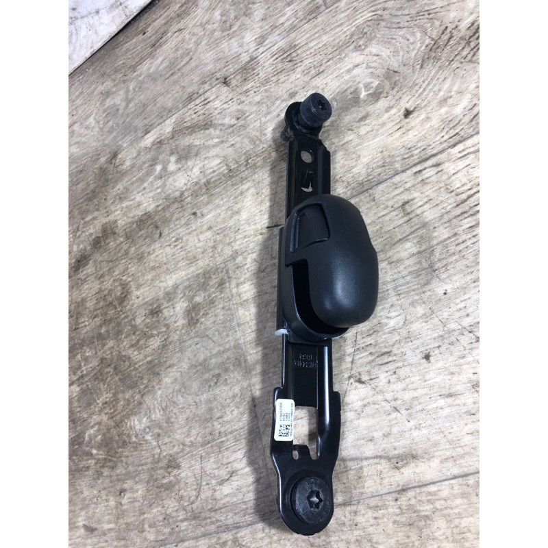 Кронштейн ременя безпеки (салон) Jeep Renegade BU 2016 2.4 07356523650