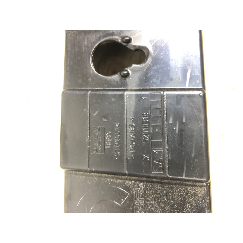 Кріплення центральної консолі (салон) Jeep Renegade BU 2016 2.4 52010318