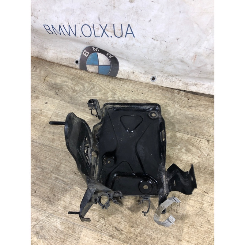 Крепление аккумулятора (кузов и элементы) Jeep Renegade BU 2016 2.4 68247459AA