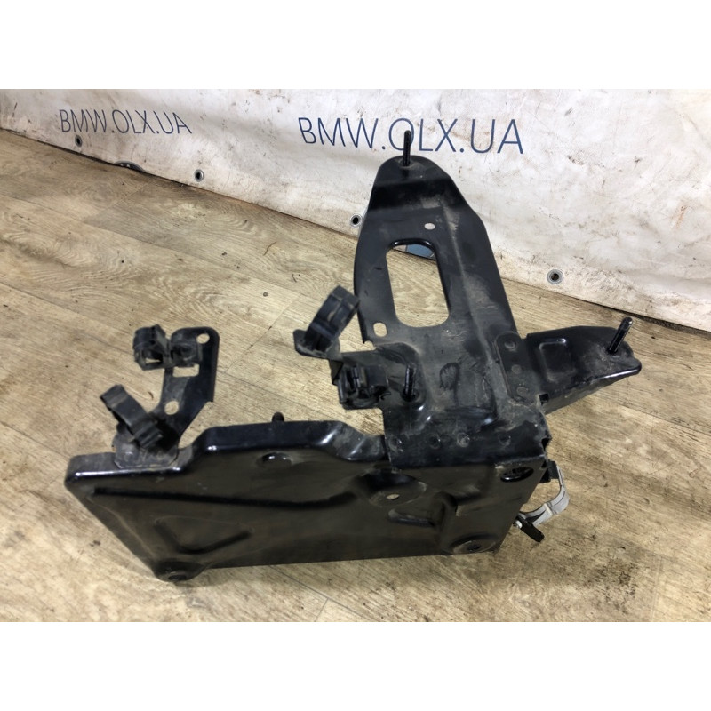 Крепление аккумулятора (кузов и элементы) Jeep Renegade BU 2016 2.4 68247459AA